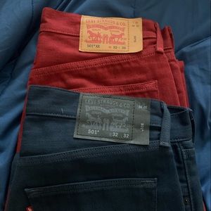 501 Levi’s red